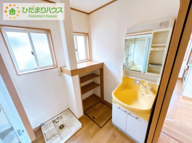 いわき市鹿島町米田字殿作　中古戸建の独立洗面台