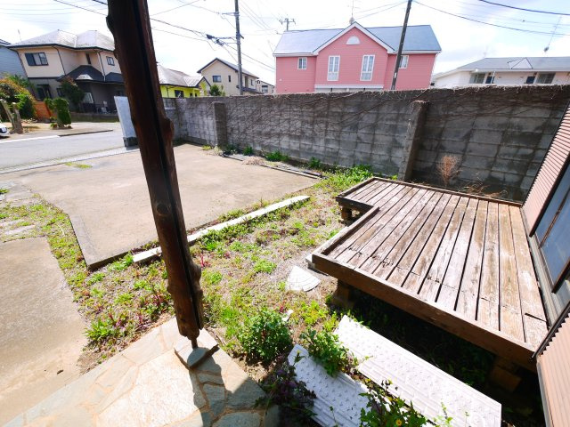 八街市八街ほ　中古戸建の庭|内装リフォーム歴あり水回含  駐車4台可能 リビング約16帖 本下水 JR総武本線八街駅徒歩約24分