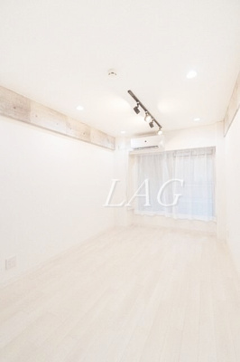 【居間・リビング】 | バルミー赤坂 | 洋室のお部屋です。