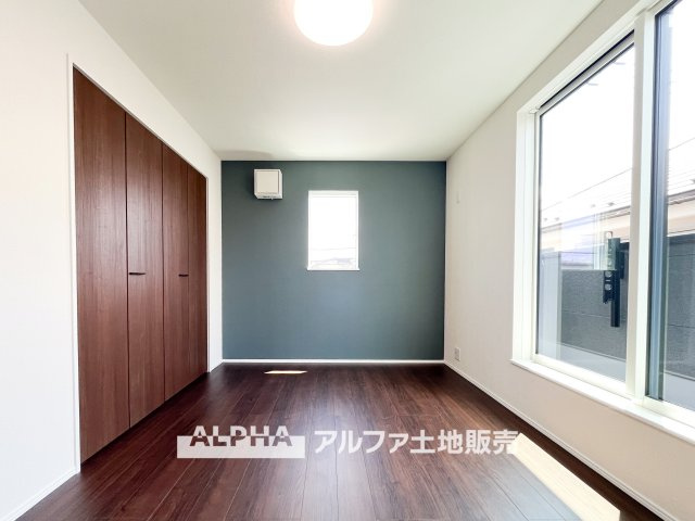 ~立川栄町2丁目新築4棟~ Newly built house　4号棟の洋室|【cozy room】
◆必要なもの、好きなもの◆しかないから安らげる。そんな部屋にしていく自分なりのデザインに。使いやすい部屋の形、大きい窓色々な用途が実現できる。