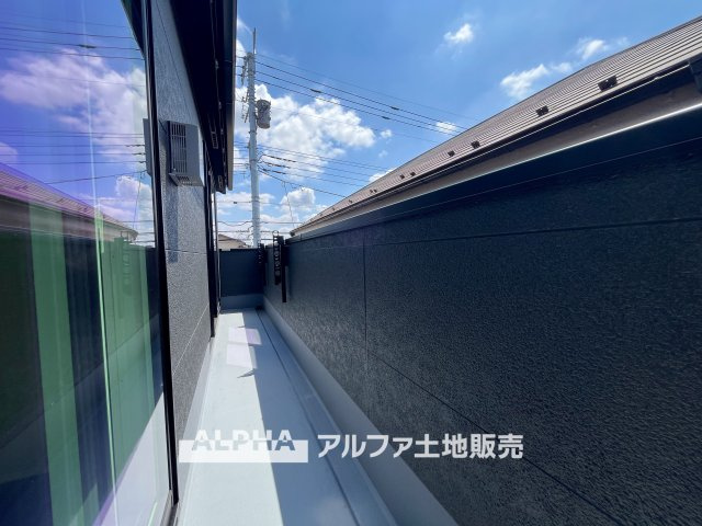 ~立川栄町2丁目新築4棟~ Newly built house　4号棟のバルコニー|【Sunny Space】
◆暮らしに広がりを◆陽当たりに配慮されたバルコニーは、洗濯物も乾きやすく、外の景色を眺めながらゆったり過ごせる場所になっています。
