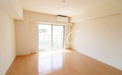 【居間・リビング】 | Ｌｅｓ．ｆｏｎｔａｉｎｅ聖蹟 | 洋室のお部屋です。