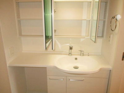 【洗面所】 | エスポワールⅢ | 洗髪洗面台