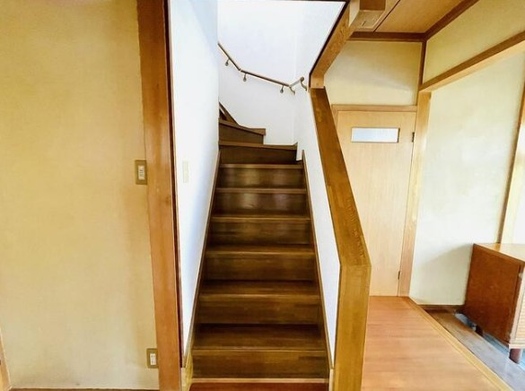 近江八幡市中村町　中古戸建