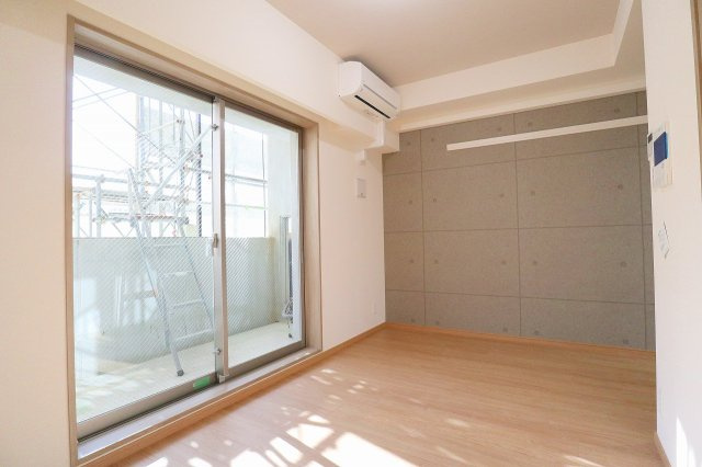 ルアナ　スザキ　3階の居間・リビング|別号室のものになります。現状優先。