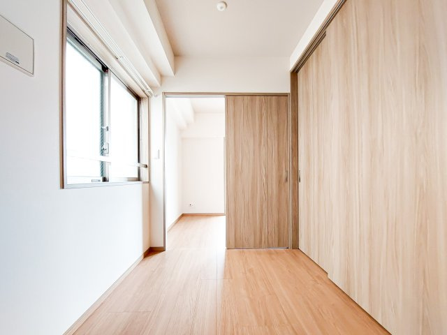 ルアナ　スザキ　3階の洋室|別号室のものになります。現状優先。