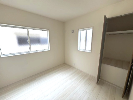 泉南市新家サングリーン新築住宅の洋室|陽当たり良好！明るさが魅力の洋室です