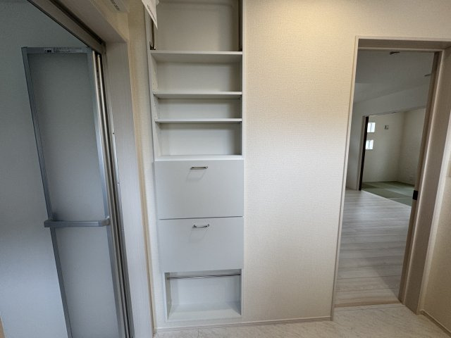 泉南市新家サングリーン新築住宅の収納|洗面室にも収納スペース