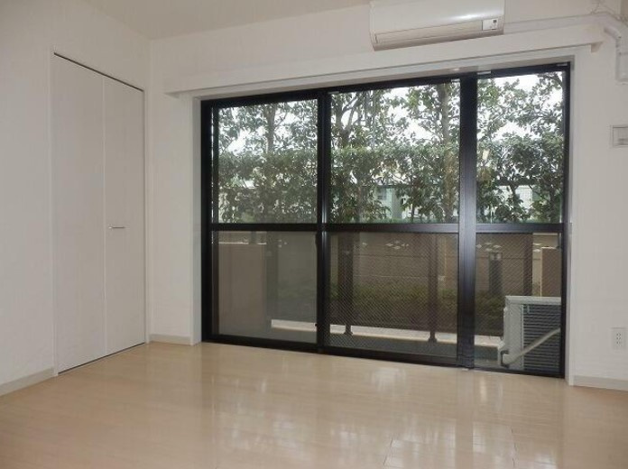 川崎市多摩区宿河原２丁目の賃貸マンションの居間・リビング