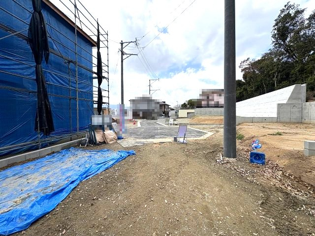 【その他】 | 春日市弥生2丁目1期　3号棟（全6区画）【仲介手数料無料・0円】 | 現地写真。前面道路です。