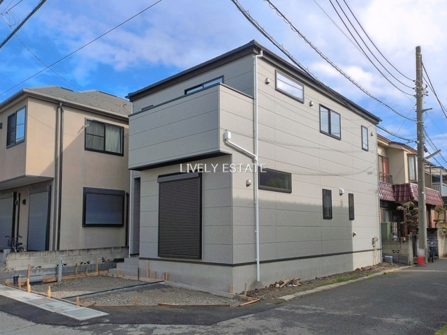 越谷市大字下間久里 新築分譲住宅の外観