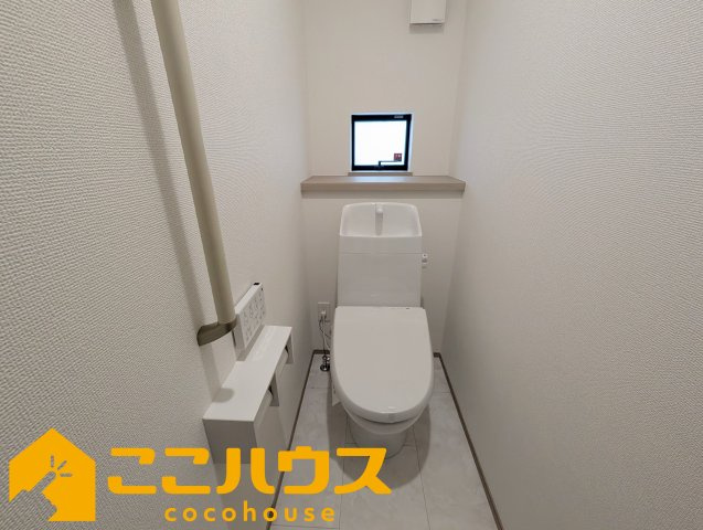 南城市佐敷新開　新築戸建て　全3棟　B号棟のトイレ|高機能トイレ
