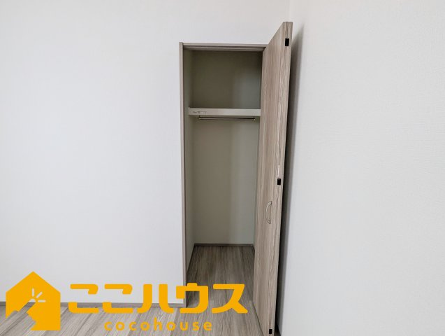 南城市佐敷新開　新築戸建て　全3棟　B号棟の収納|洋服が多い方でも安心の収納力