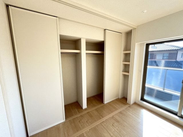 シャンゼリゼの収納