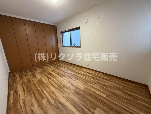 千石西町　中古一戸建ての洋室|洋室7.5帖
■物件内覧・資金計画相談・住宅ローン相談、リフォーム相談、お問合せ受付中■
※当日・翌日のご内覧、ご相談はお電話でのお問合せがスムーズです！