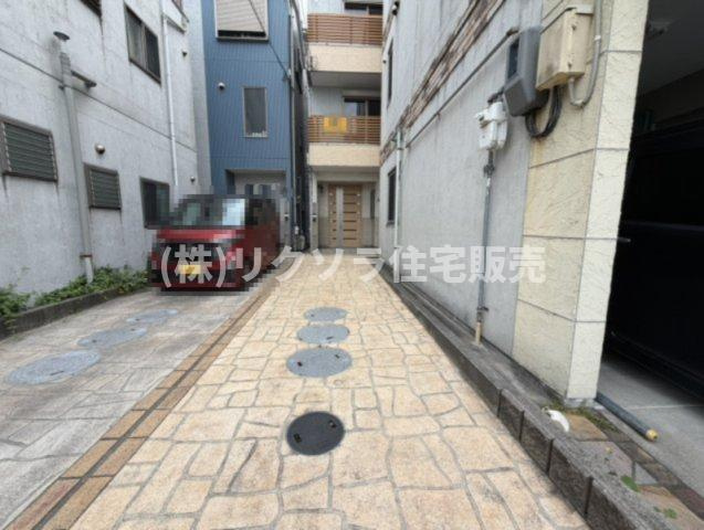 千石西町　中古一戸建ての駐車場|2台駐車可能
■物件内覧・資金計画相談・住宅ローン相談、リフォーム相談、お問合せ受付中■
※当日・翌日のご内覧、ご相談はお電話でのお問合せがスムーズです！