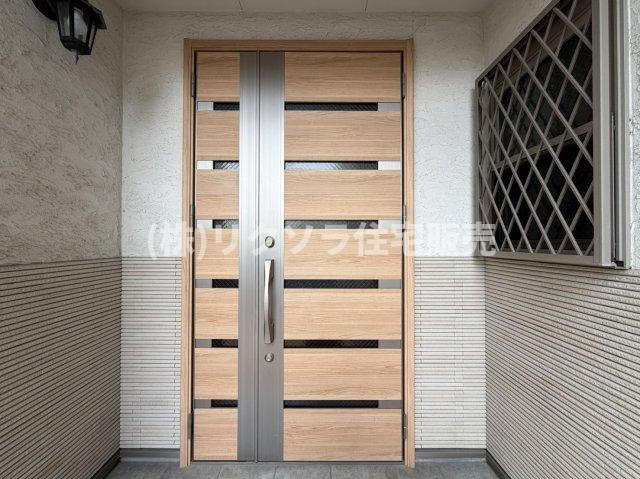 千石西町　中古一戸建ての玄関|■物件内覧・資金計画相談・住宅ローン相談、リフォーム相談、お問合せ受付中■
※当日・翌日のご内覧、ご相談はお電話でのお問合せがスムーズです！