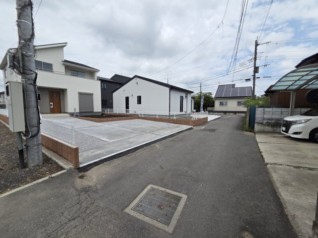太田第2鳥山中町　3号棟　Livele Garden.Sの前面道路含む現地写真|現地写真　南側前面道路幅員約4.0ｍ