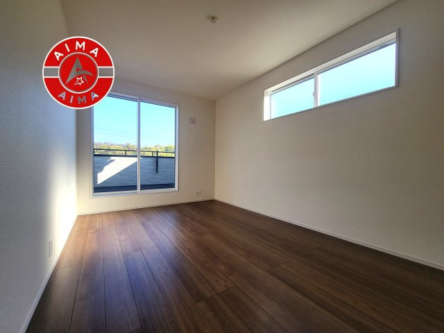 福岡市東区美和台5丁目第1-2棟（2号棟）の洋室|採光良好な洋室は全居室、複層ガラスの遮熱効果と断熱効果で、一年中快適に過ごせます。