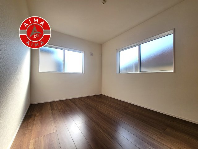 福岡市東区美和台5丁目第1-2棟（2号棟）の子供部屋|穏やかな光が差し込む室内には、穏やかな時間が流れます。