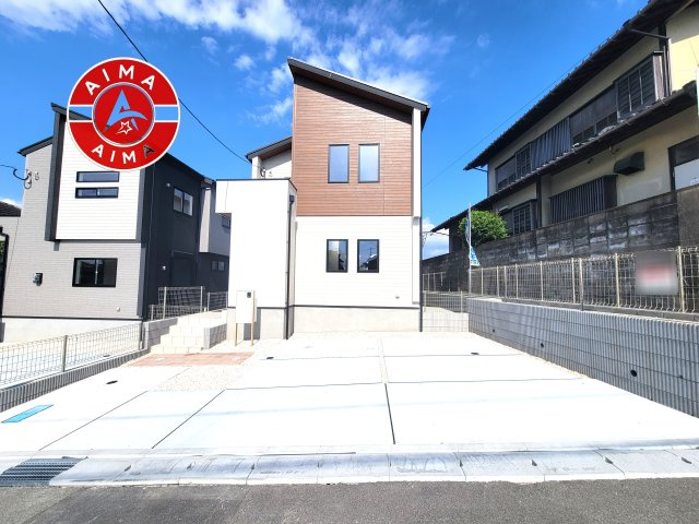 糟屋郡志免町桜丘1丁目第1-2棟（2号棟）の外観|デザイン性のある外観です。
