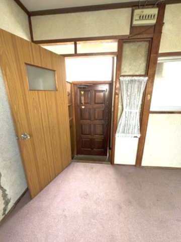 西宮市田代町の玄関|散らかりがちな玄関もスッキリの玄関収納付
