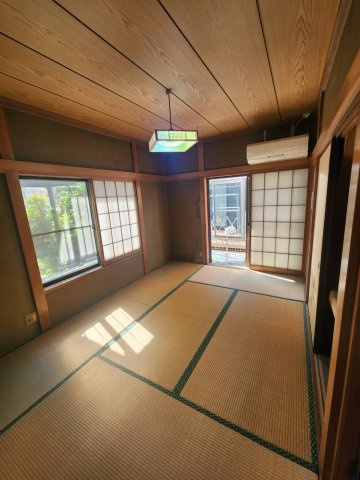 一ノ割戸建の前面道路含む現地写真