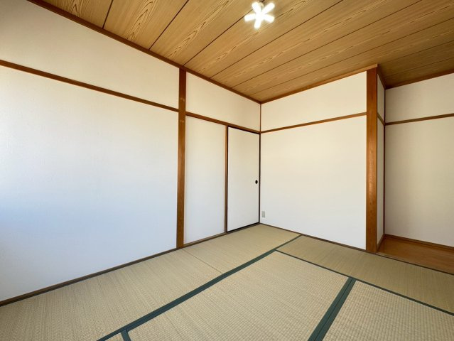 ◆リフォーム済みの美宅◆開放的な角地◆スーパー・ドラッグストア徒歩６分◆伏見区羽束師鴨川町の和室|和室