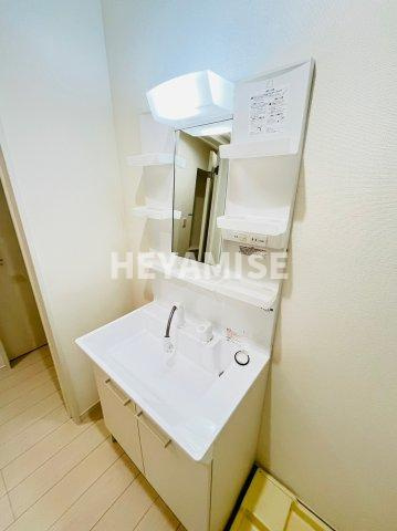 Vista Lagoの独立洗面台|※同物件反転タイプの写真でございます※現況を優先します※