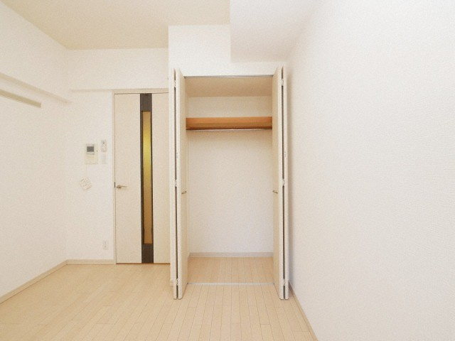 プレサンス難波リバーオアシスの収納