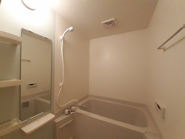 カ－サ　戸出の浴室|お風呂です