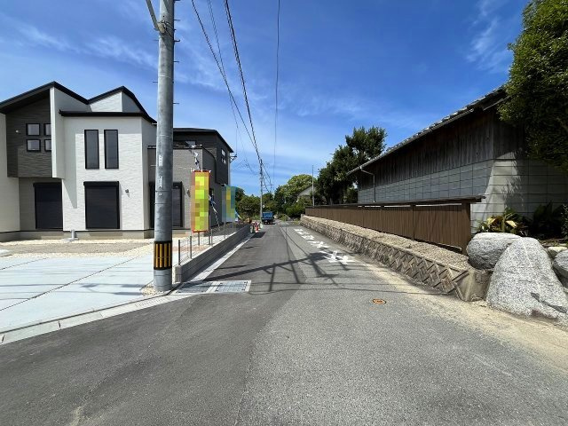 【その他】 | 福岡市西区今宿上ノ原第1　1号棟（全7棟）【仲介手数料無料・0円】 | 現地写真。前面道路です。