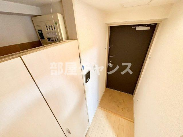 サンエスケーイワタ丸の内の玄関