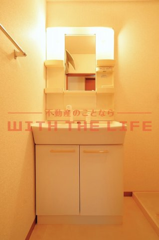 リビングタウン小森野参番館【キャッシュバック対象物件】の独立洗面台|独立洗面台で身支度をすべて済ませてしまいましょう