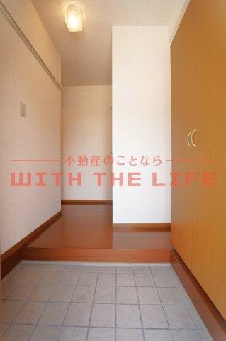 リビングタウン小森野参番館【キャッシュバック対象物件】の玄関|シンプルで使いやすい玄関です