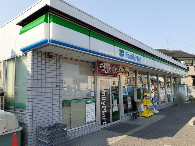 太子堂ガーデンハイツⅡの周辺|ファミリーマート様まで498m