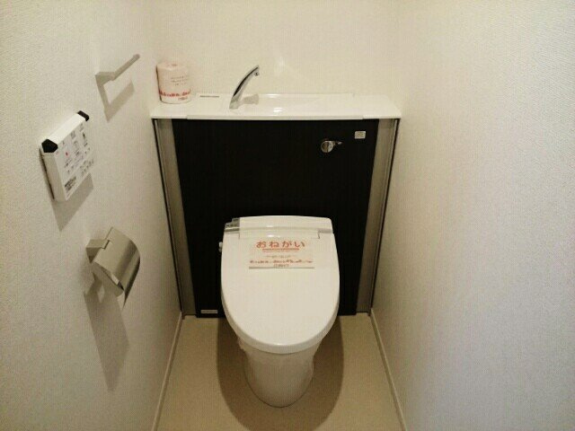 シェモワ　八尾のトイレ