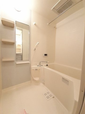 ブルック・コートＡ棟の浴室