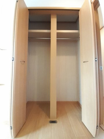 ブルック・コートＡ棟の収納