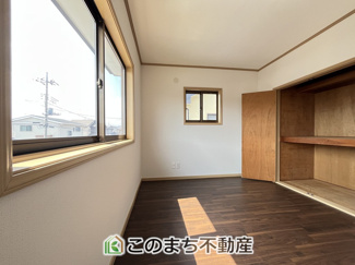 【洗面所】 | KEM小山市横倉新田1期 | 新品未使用の洗髪洗面化粧台で朝の身支度もスムーズ♪伸びるホースでお掃除も簡単清潔です！
