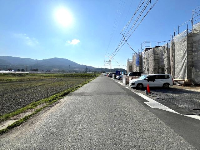 【その他】 | 福岡市西区今宿上ノ原　2号棟（全7棟）【仲介手数料無料・0円】 | 現地写真。前面道路です。