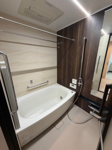 ブランズ塚口町一丁目の浴室