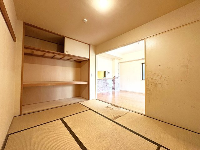 【和室】 | コスモステージひばりヶ丘アミュージア　(保谷店) | 2026年4月撮影/全居室に収納スペースが備わりお部屋を広々お使いいただけます。(6.0帖)