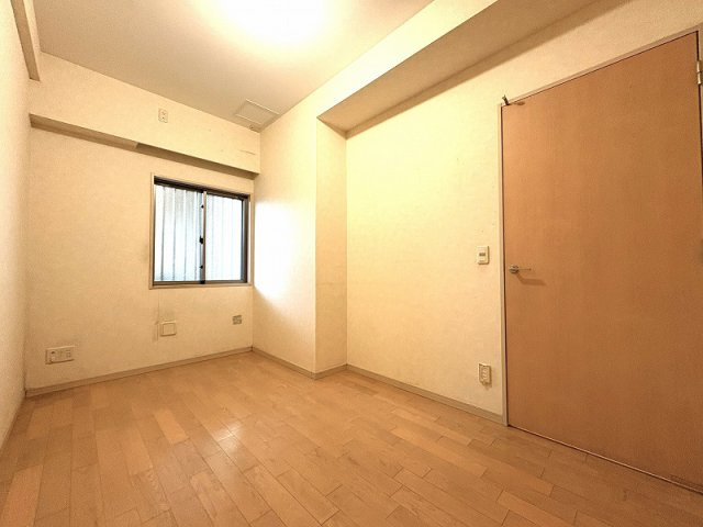 【収納】 | コスモステージひばりヶ丘アミュージア　(保谷店) | 2026年4月撮影/衣類や趣味用品の収納に便利な大容量のスペース。(5.5帖)