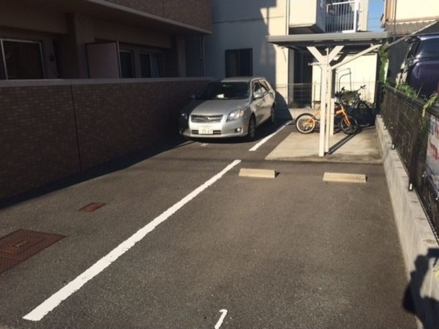 T&Kエステート Iの駐車場