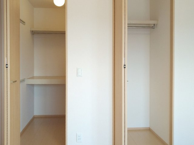 柏崎市幸町のアパートの収納