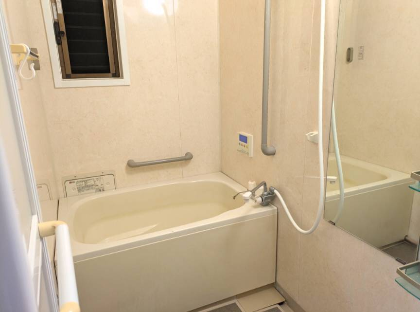 上高丸厚生年金住宅2号棟の浴室