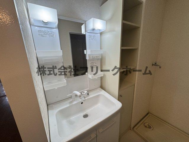 小金井市中町２丁目の賃貸マンションの洗面所