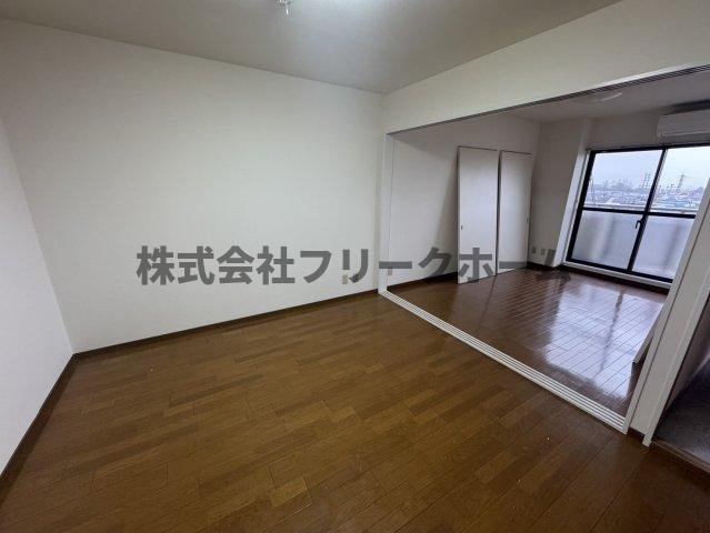 小金井市中町２丁目の賃貸マンションの居間・リビング