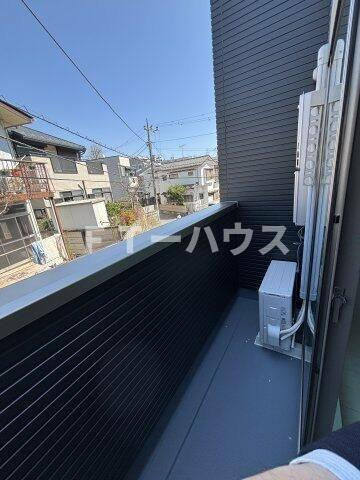 ウィンメゾン薬園台のバルコニー